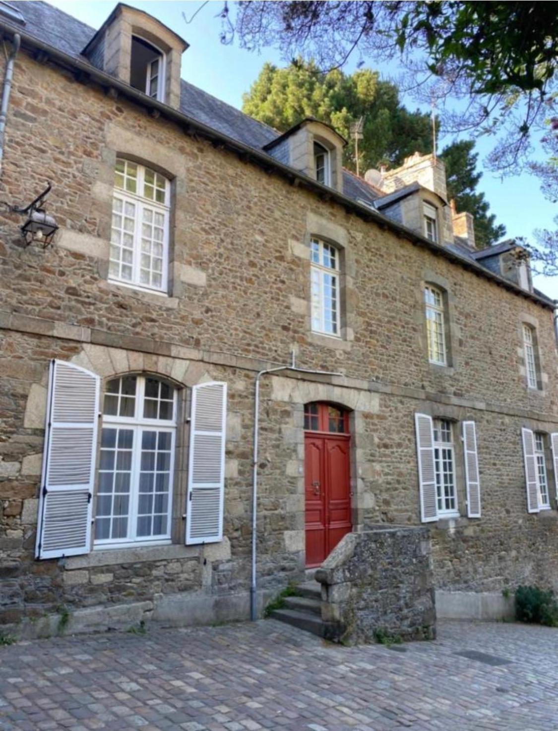 La Vue Des Remparts Apartment Dinan Exterior photo